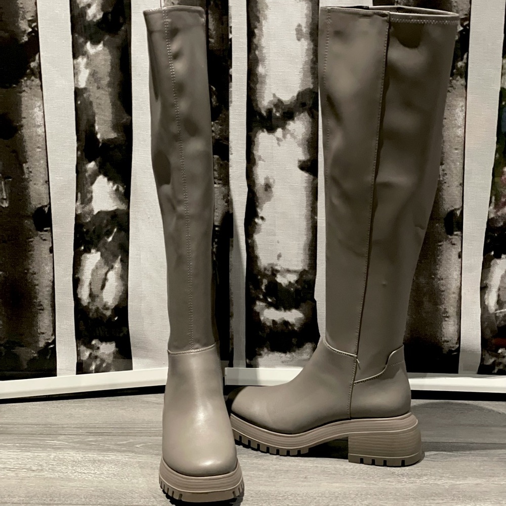 Gray FrankoSarto boots